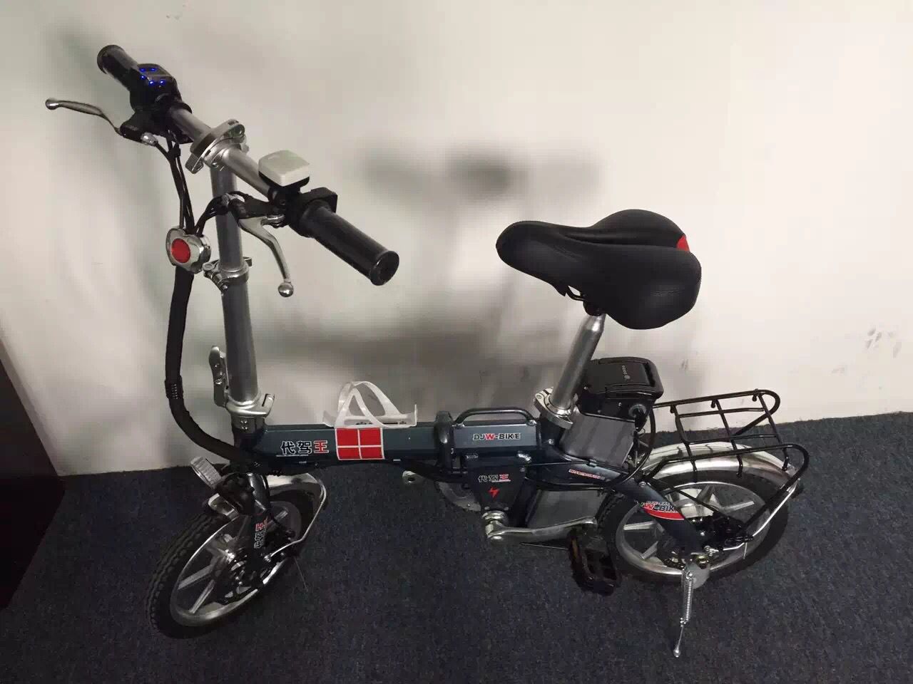 电动车电池性能检测装置